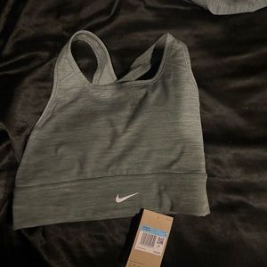 NWT Nike sports bra